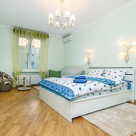 Amazing Two Beds In The Klovskiy Spusk Appartement Kiev Buitenkant foto