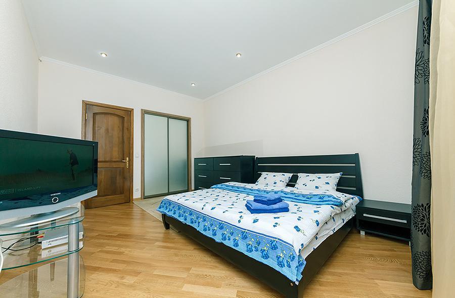 Amazing Two Beds In The Klovskiy Spusk Appartement Kiev Buitenkant foto