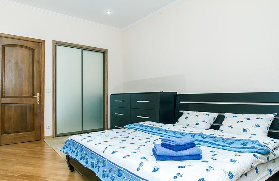 Amazing Two Beds In The Klovskiy Spusk Appartement Kiev Buitenkant foto
